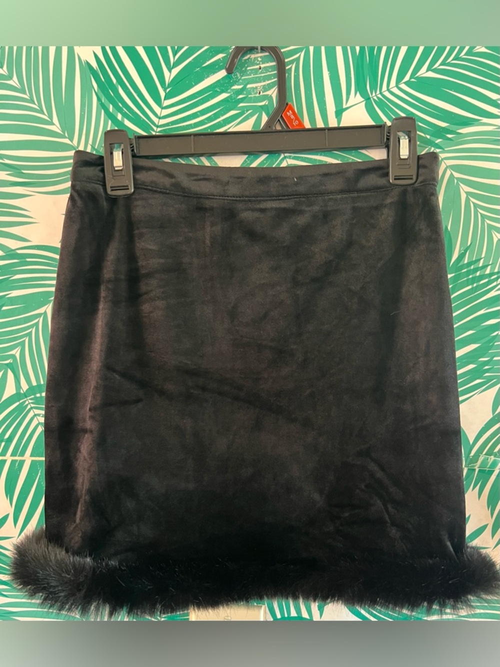 Kittenish Black Faux Suede Mini Skirt with Fur Hem Sz M